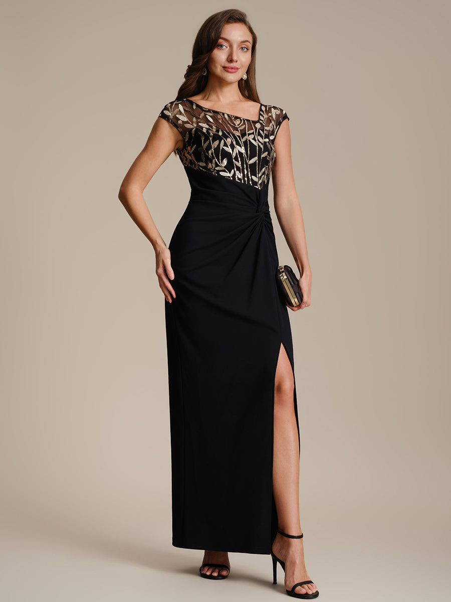 Maxi Asymmetrisches Bodycon Krepp Kleid Mit Oberschenkel Hohem Schlitz Und Pailletten Details Kleid #Farbe_Schwarz & Gold