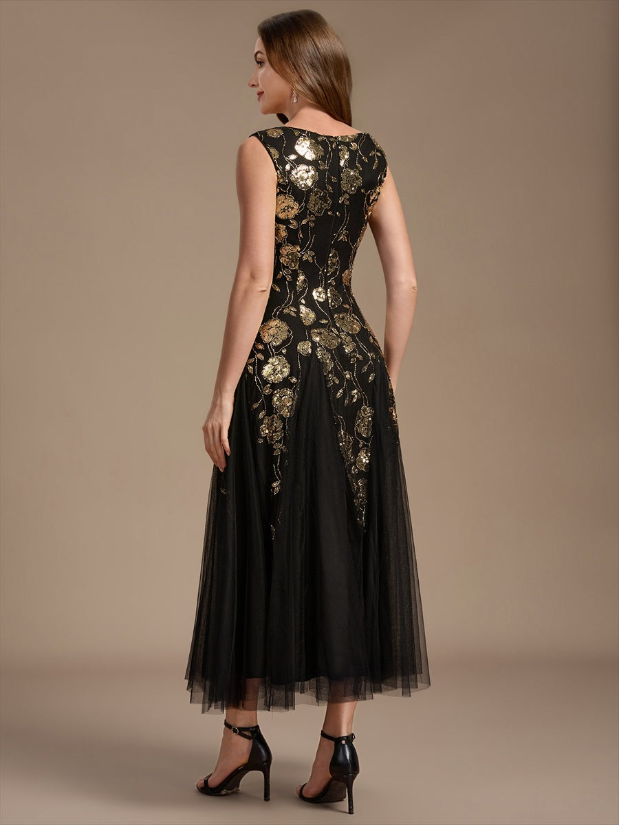 Ärmelloses Paillettenkleid mit Perlenstickerei und V-Ausschnitt hochzeitsgastkleid #Farbe_Schwarz & Gold