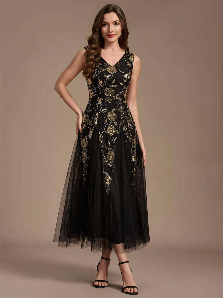 Ärmelloses Paillettenkleid mit Perlenstickerei und V-Ausschnitt hochzeitsgastkleid #Farbe_Schwarz & Gold