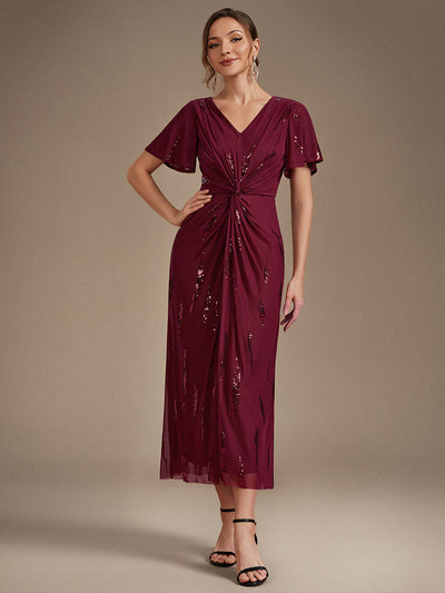 Tea Länge V Ausschnitt Etui Kleid Aus Tüll Mit Pailletten Und Schlitz Zum Binden Kleid #Farbe_Burgunderrot