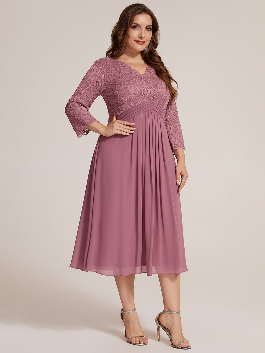 Midi Tee Länge V Ausschnitt Etui Kleid Aus Spitze Elegantes Design Für Besondere Anlässe #Farbe_Orchideenviolett