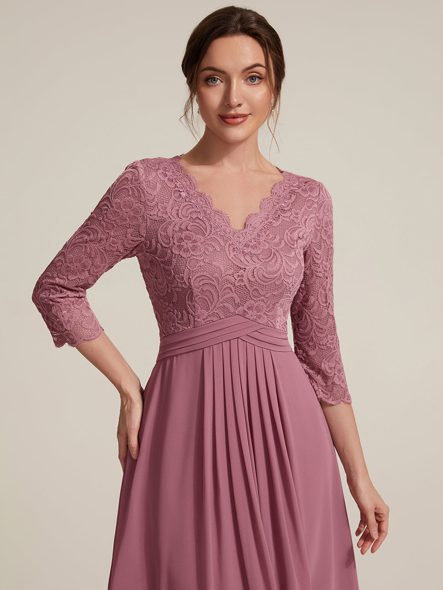 Midi Tee Länge V Ausschnitt Etui Kleid Aus Spitze Elegantes Design Für Besondere Anlässe #Farbe_Orchideenviolett