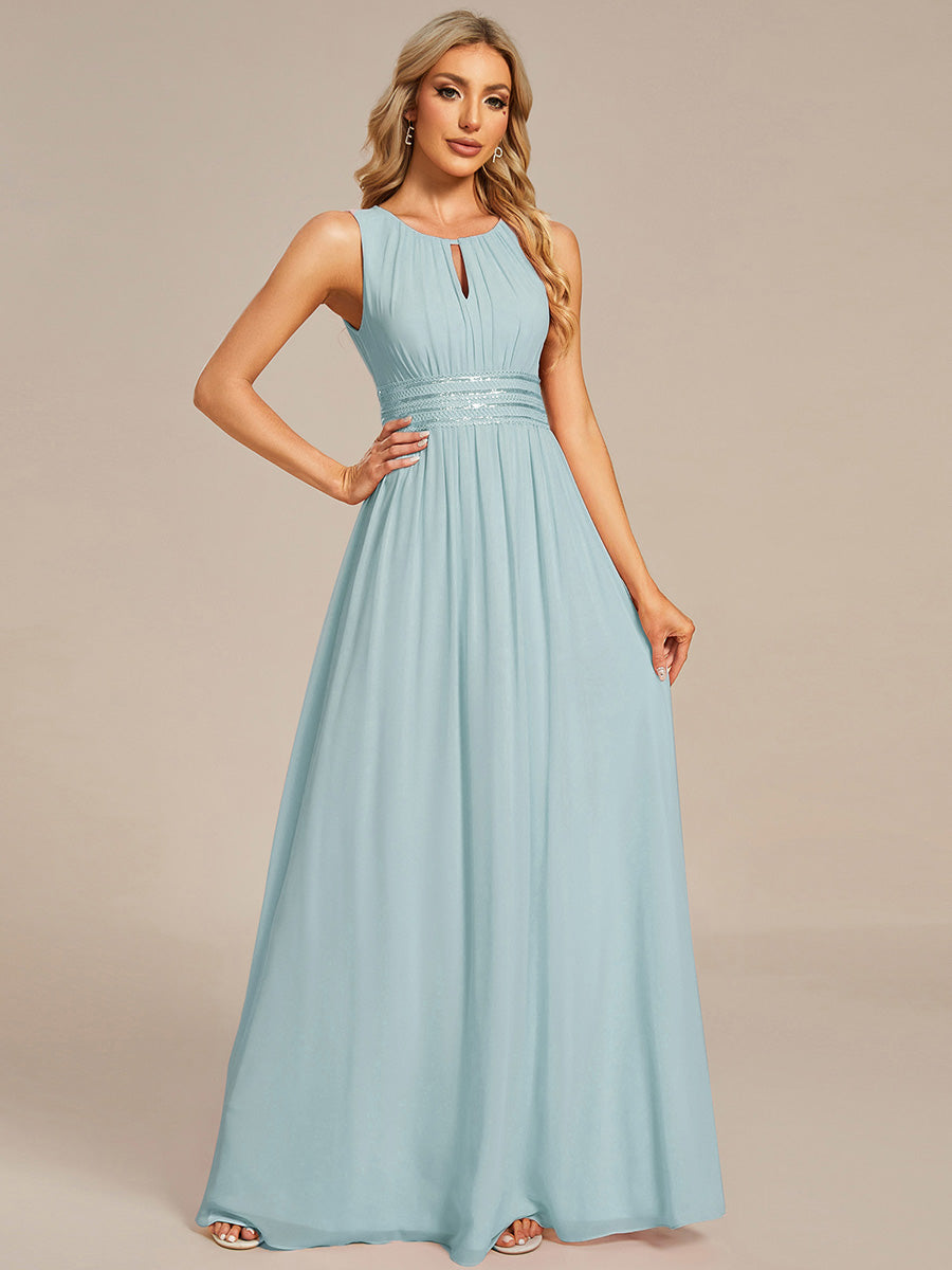 Bodenlanger A-Linien Chiffon Kleid Mit Rundhalsausschnitt Und Bestickten Details #Farbe_Himmelblau