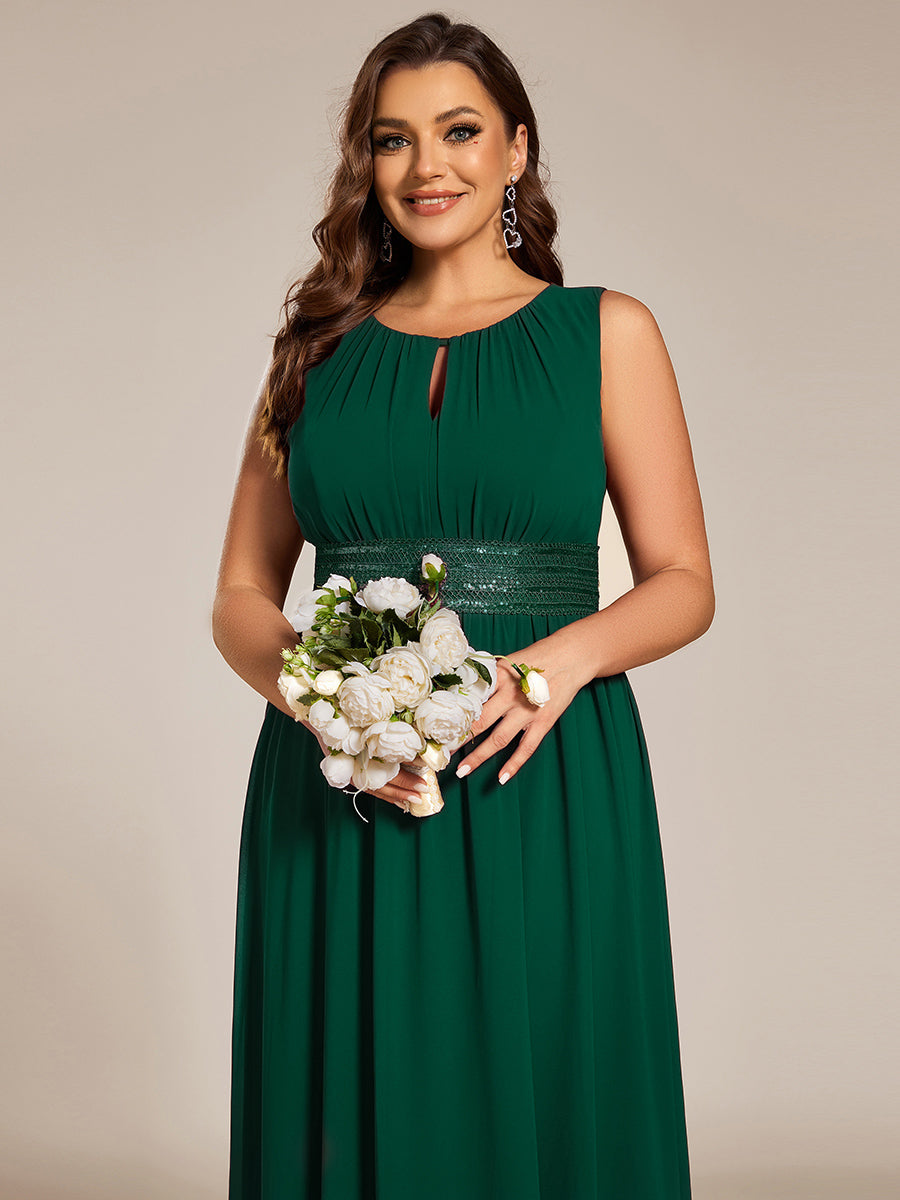 Bodenlanger A-Linien Chiffon Kleid Mit Rundhalsausschnitt Und Bestickten Details #Farbe_Dunkelgrün