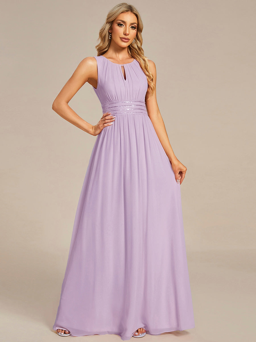 Bodenlanger A-Linien Chiffon Kleid Mit Rundhalsausschnitt Und Bestickten Details #Farbe_Mattflieder