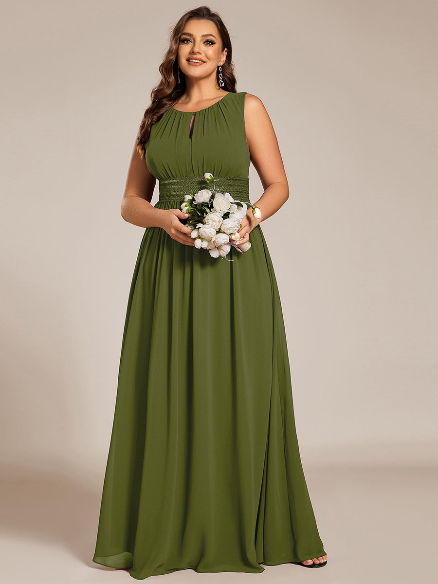 Bodenlanger A-Linien Chiffon Kleid Mit Rundhalsausschnitt Und Bestickten Details #Farbe_Olivgrün