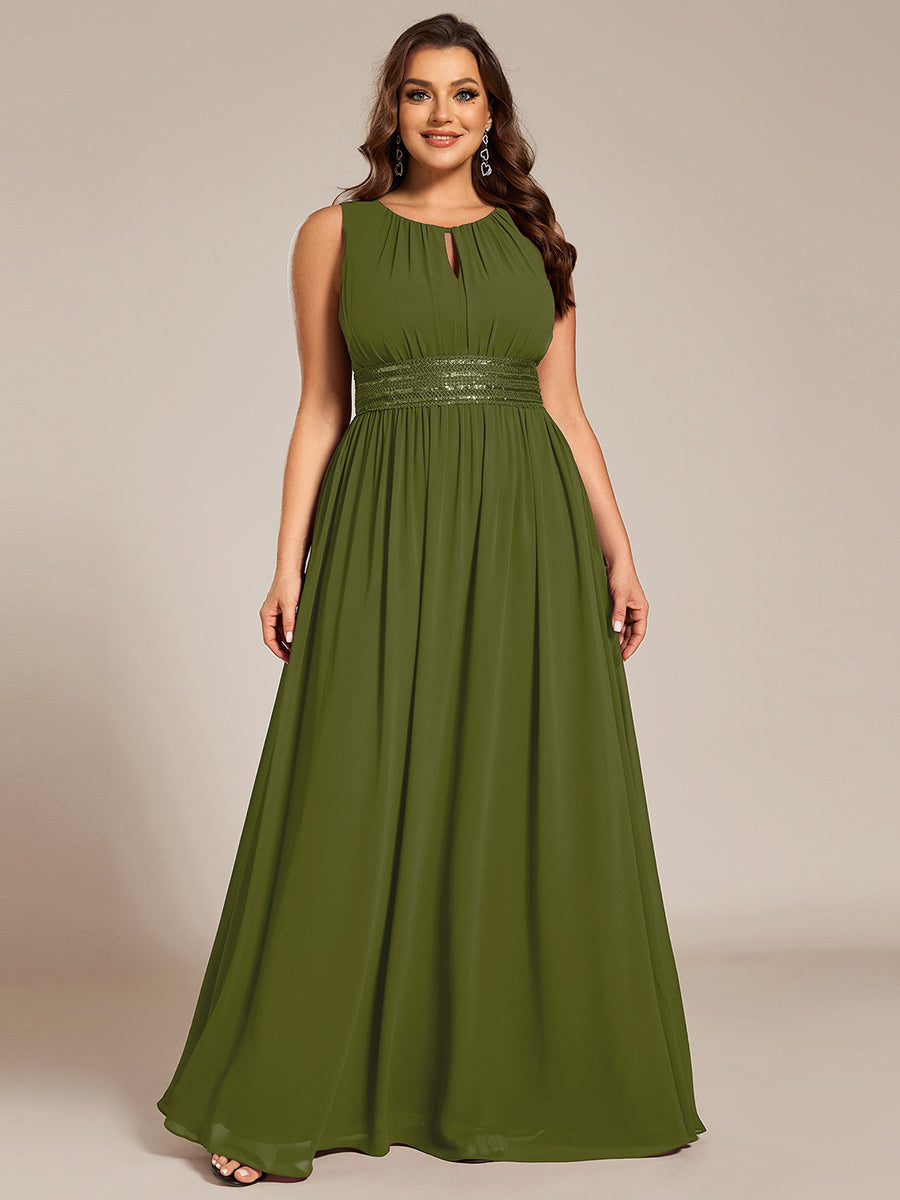 Bodenlanger A-Linien Chiffon Kleid Mit Rundhalsausschnitt Und Bestickten Details #Farbe_Olivgrün