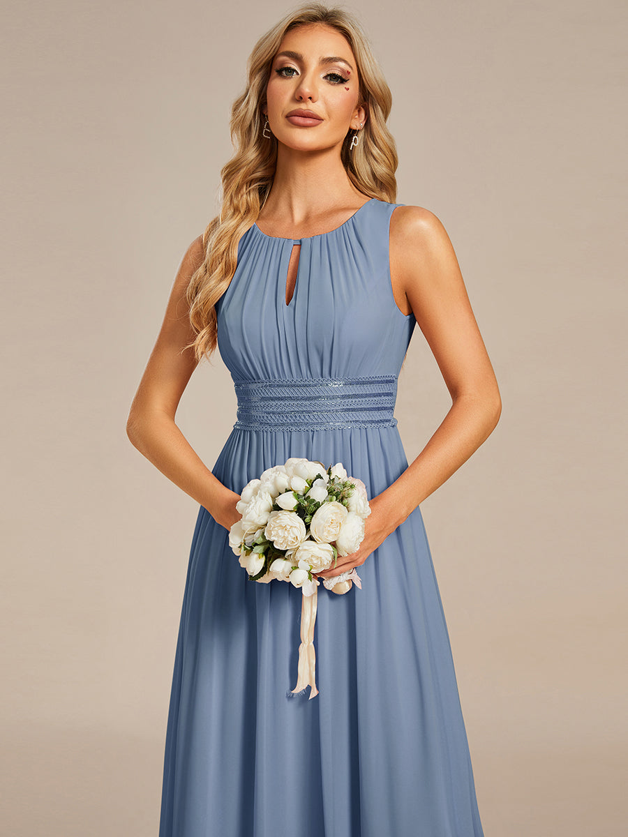 Bodenlanger A-Linien Chiffon Kleid Mit Rundhalsausschnitt Und Bestickten Details #Farbe_SL