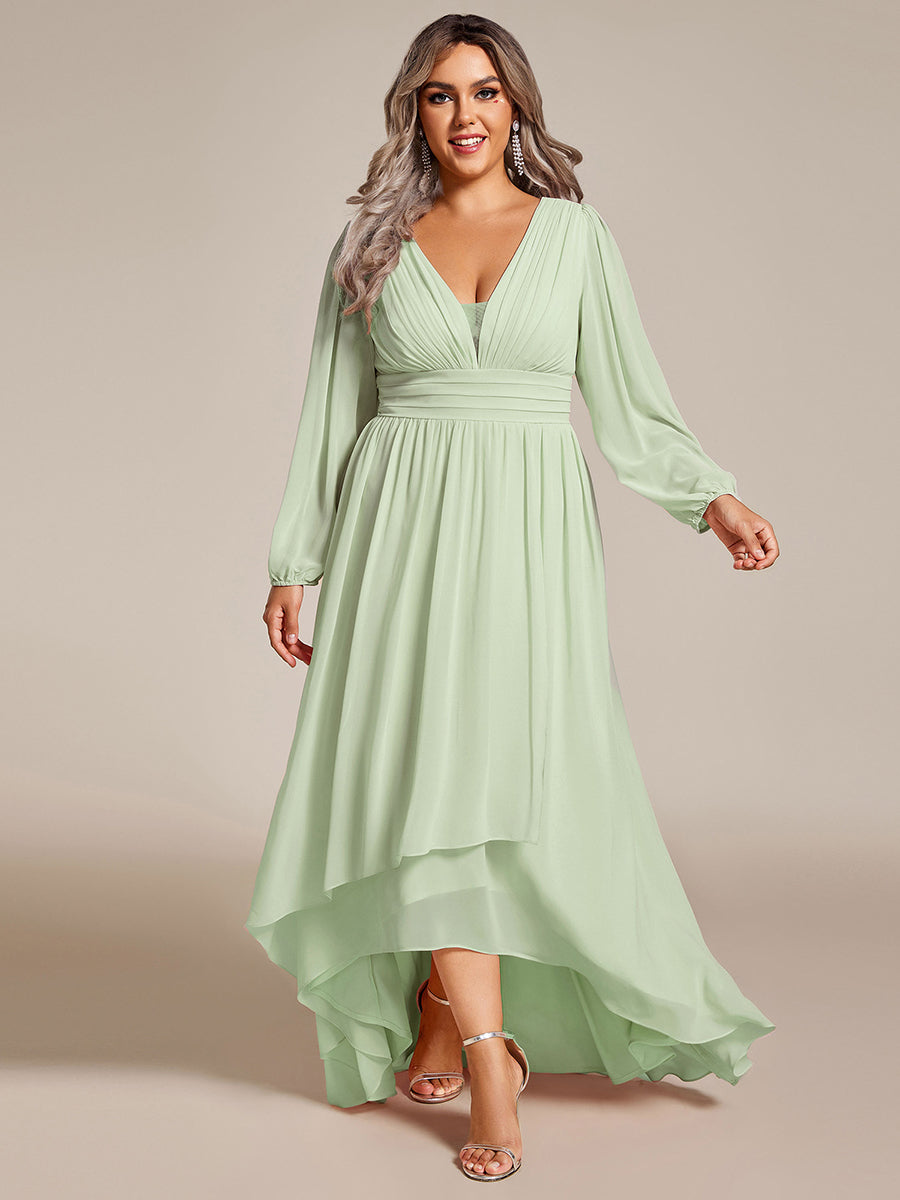 Robe d'invit¡§| de mariage trap¡§¡§ze en mousseline fluide ¡§¡è encolure ronde et longueur au genou #farbe_Mintgrün