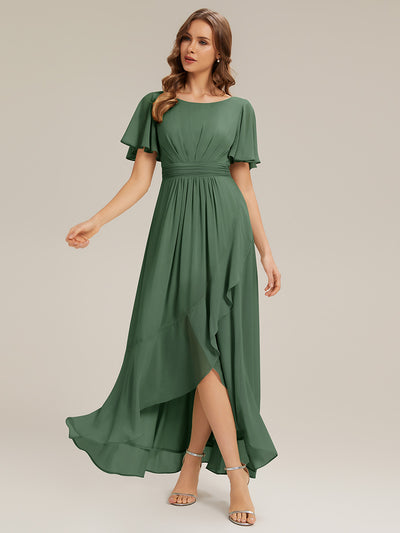 High-Low Chiffon Kleid Mit Rundhalsausschnitt Asymmetrischem Saum Gerüschten Und Rüschen Details Faltenoptik #Farbe_Eukalyptus