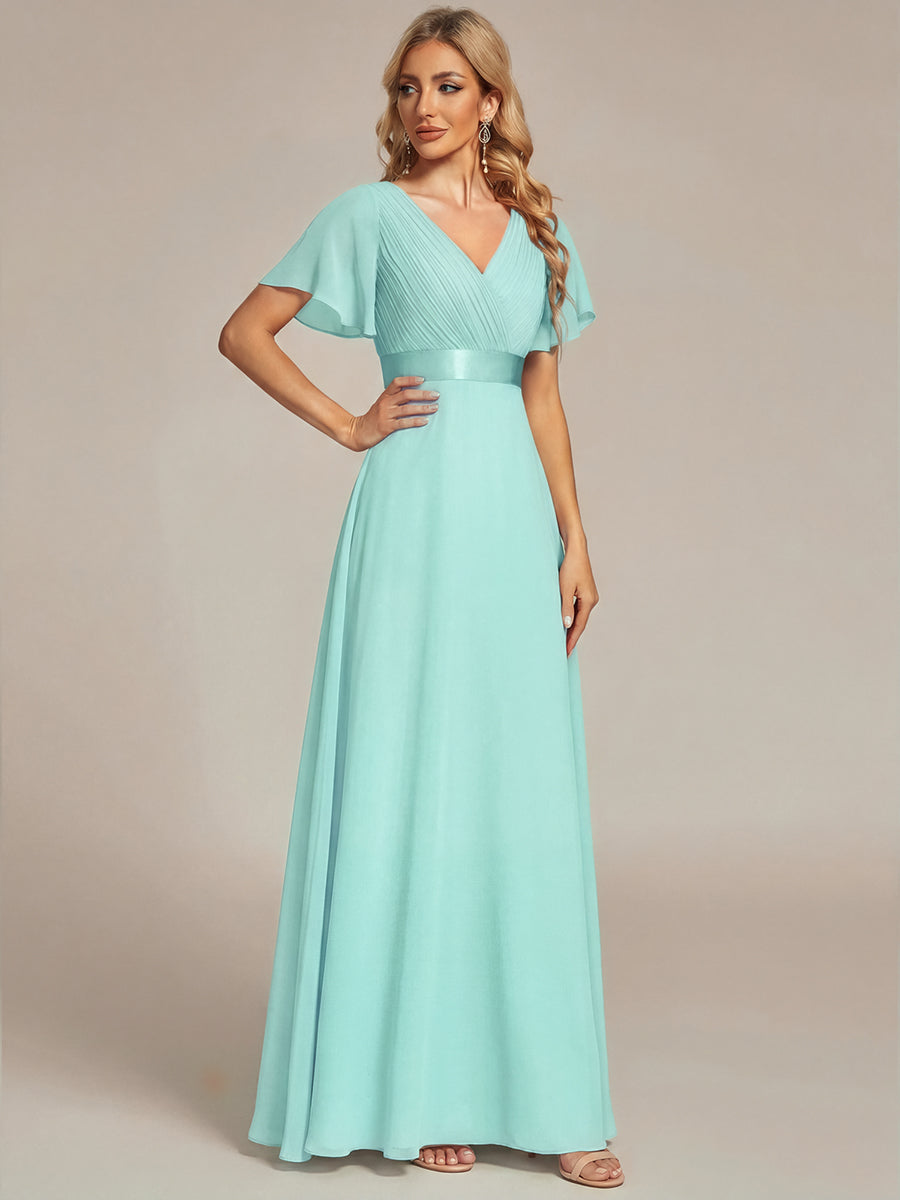 Langes Brautjungfernkleid mit Empire-Taille und kurzen, flatternden Ärmeln #Farbe_Pastellblau