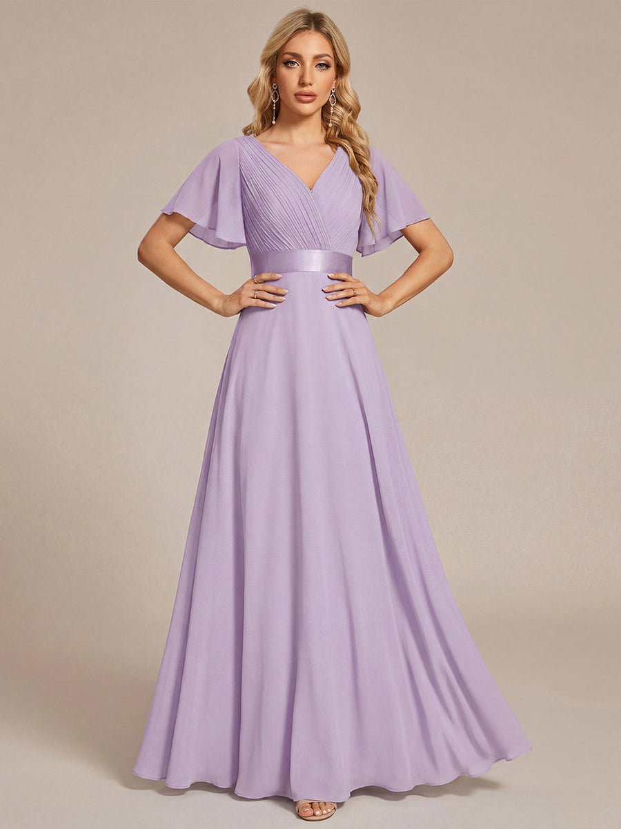 Langes Brautjungfernkleid mit Empire-Taille und kurzen, flatternden Ärmeln #Farbe_Mattflieder