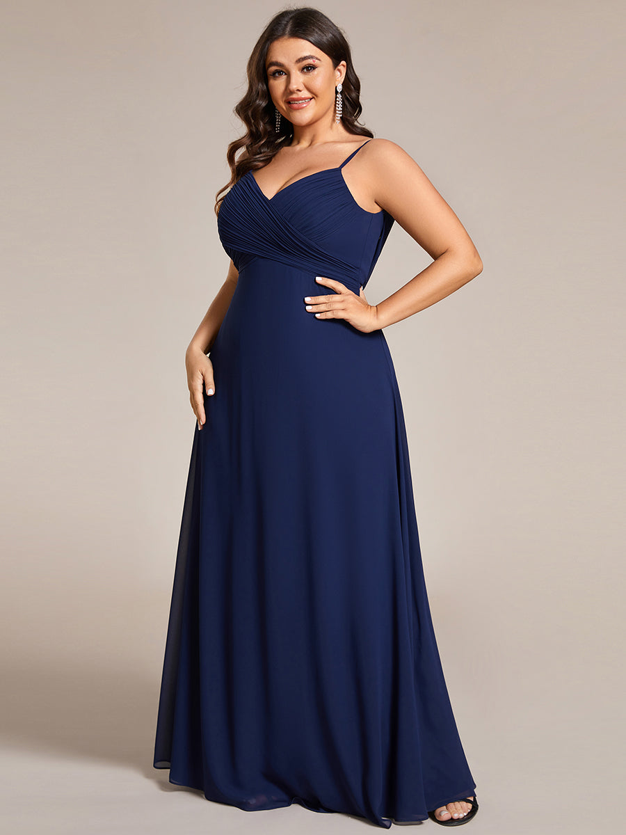 Brautjungfernkleid mit V-Ausschnitt schmalen Trägern und bodenlangem Rock #Farbe_Marineblau