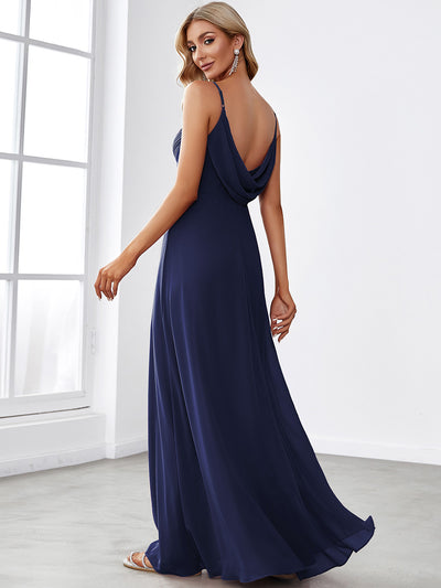 Brautjungfernkleid mit V-Ausschnitt schmalen Trägern und bodenlangem Rock #Farbe_Marineblau
