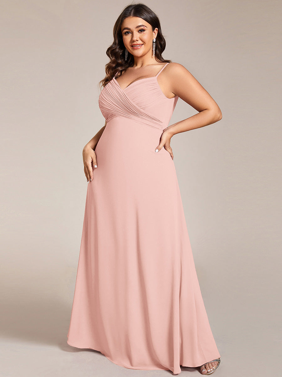 Brautjungfernkleid mit V-Ausschnitt schmalen Trägern und bodenlangem Rock #Farbe_Pink