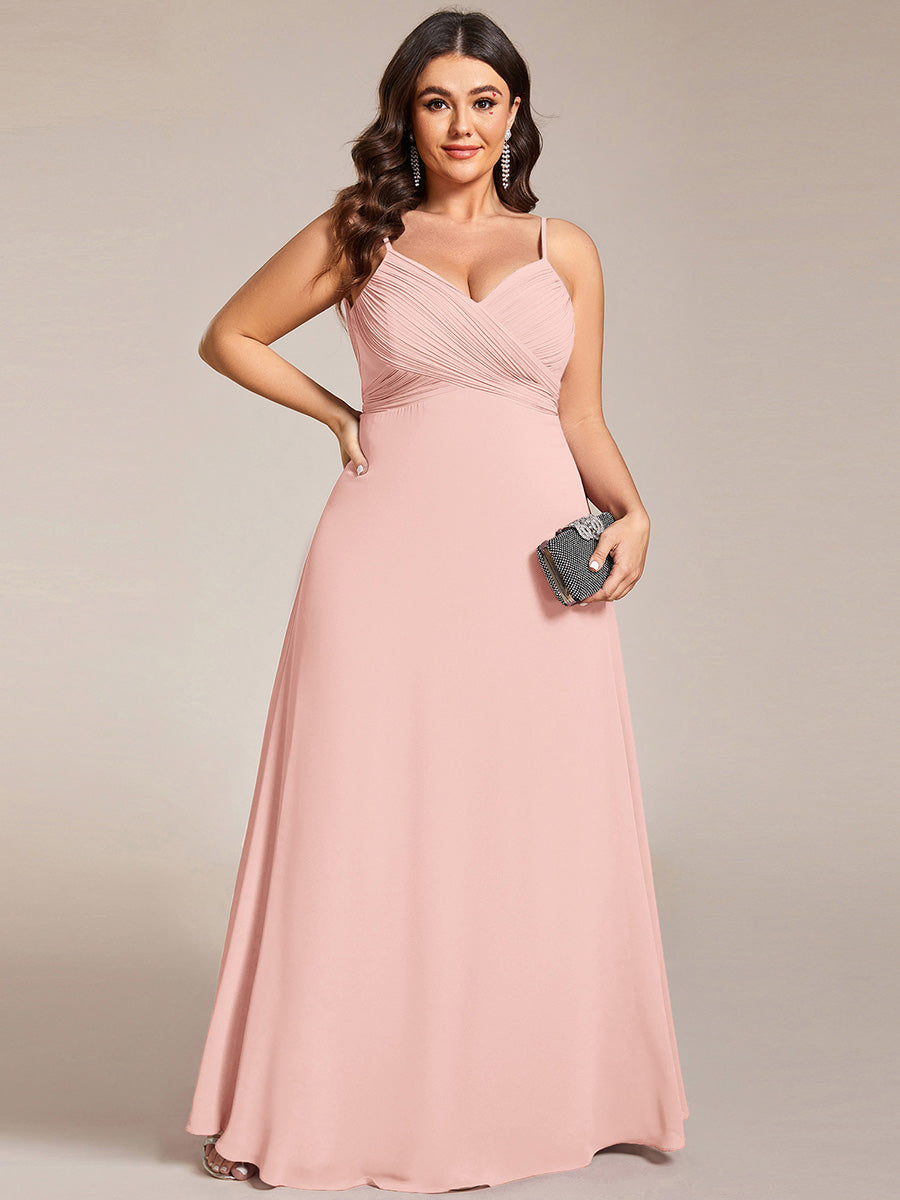 Brautjungfernkleid mit V-Ausschnitt schmalen Trägern und bodenlangem Rock #Farbe_Pink