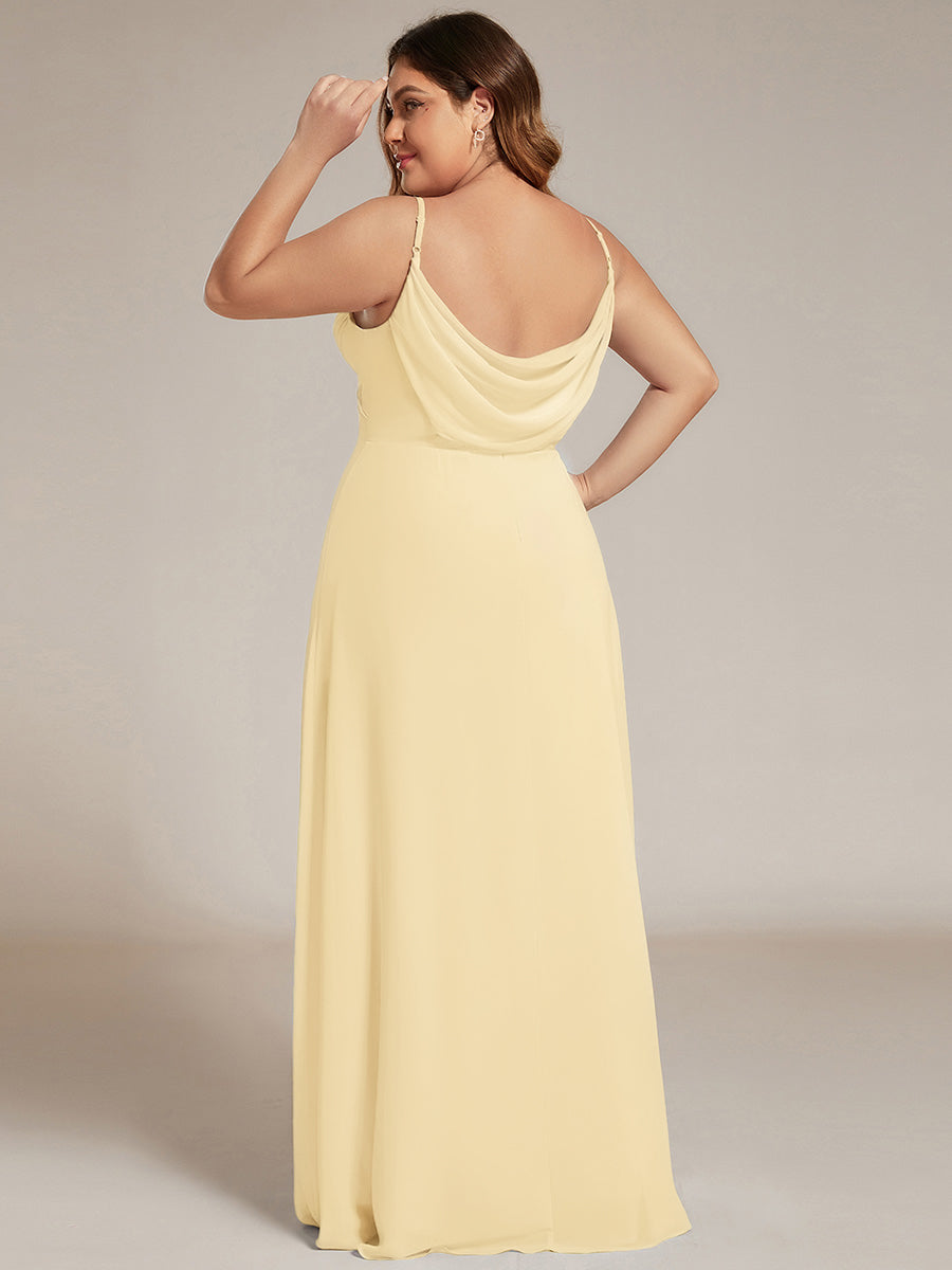 Brautjungfernkleid mit V-Ausschnitt schmalen Trägern und bodenlangem Rock #Farbe_Gelb
