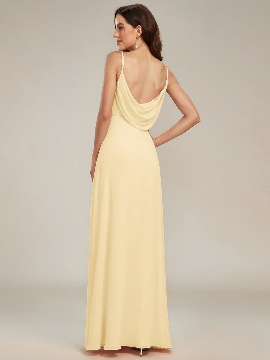 Brautjungfernkleid mit V-Ausschnitt schmalen Trägern und bodenlangem Rock #Farbe_Gelb